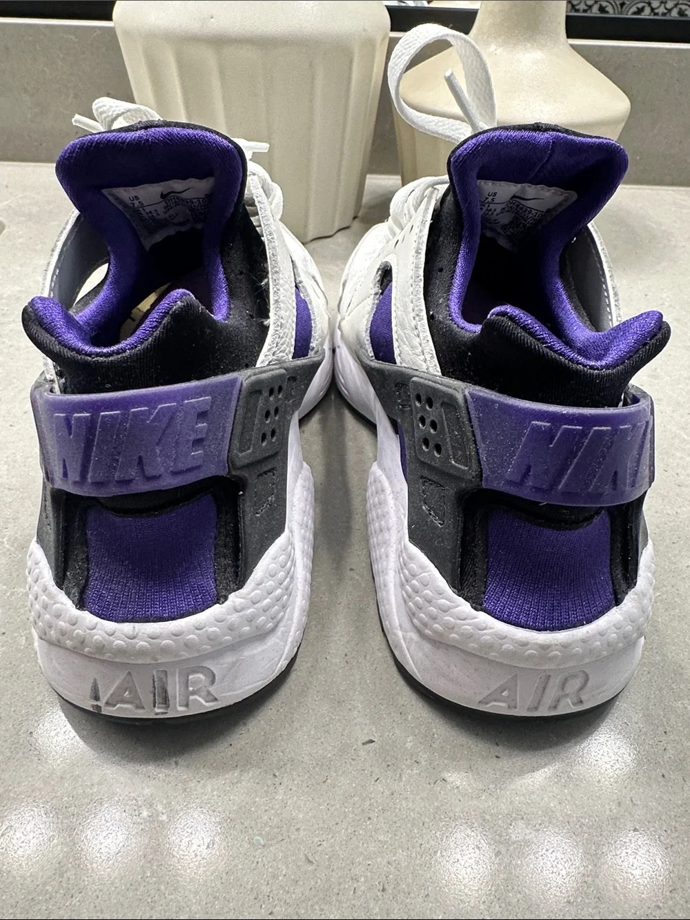 Nike huaraches woman’s